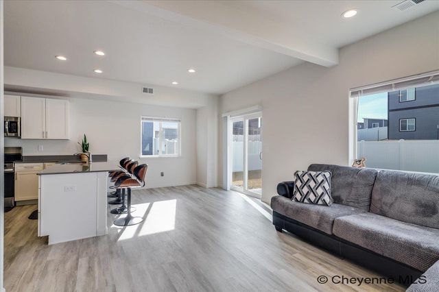 1530 ALYSSAELAINE DR, Cheyenne, WY 82007