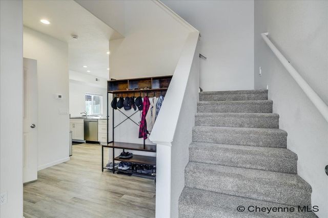 1530 ALYSSAELAINE DR, Cheyenne, WY 82007