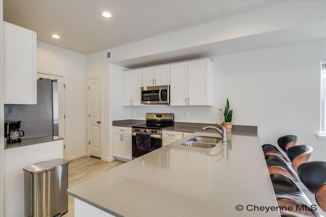 1530 ALYSSAELAINE DR, Cheyenne, WY 82007