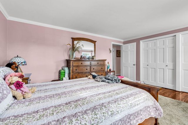 57 Fairfield Lane E, Monroe, NJ 08831