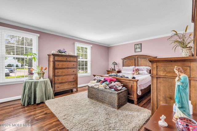 57 Fairfield Lane E, Monroe, NJ 08831