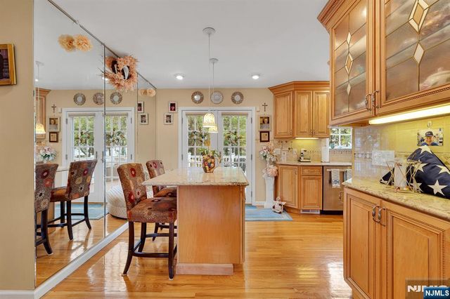 347 Mansfield Avenue, Secaucus, NJ 07094