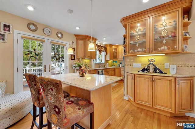 347 Mansfield Avenue, Secaucus, NJ 07094