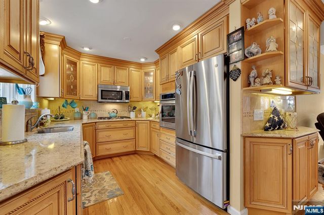 347 Mansfield Avenue, Secaucus, NJ 07094