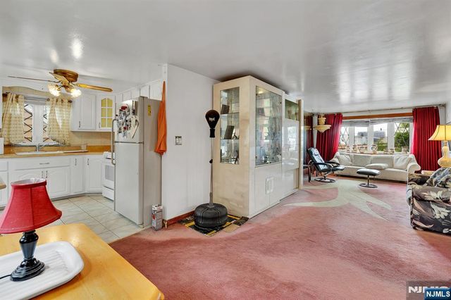 347 Mansfield Avenue, Secaucus, NJ 07094