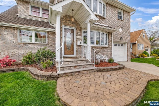 347 Mansfield Avenue, Secaucus, NJ 07094