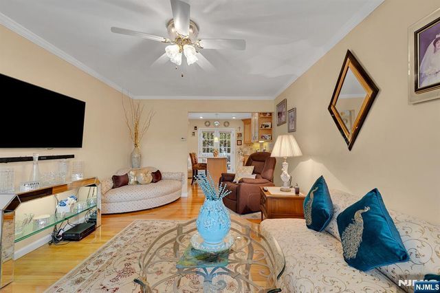347 Mansfield Avenue, Secaucus, NJ 07094