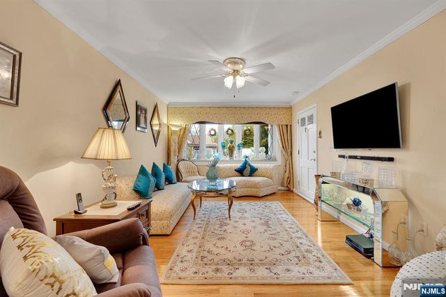 347 Mansfield Avenue, Secaucus, NJ 07094