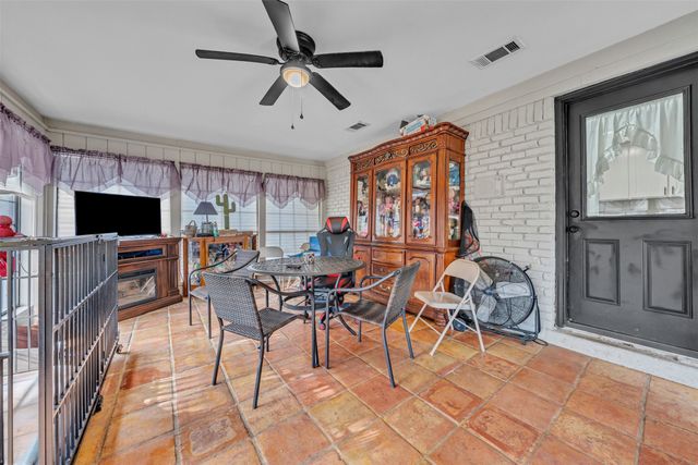 1908 Thousand Oaks Drive, Burleson, TX 76028