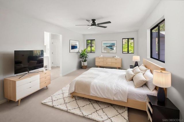 5164 Chateau Dr, San Diego, CA 92117