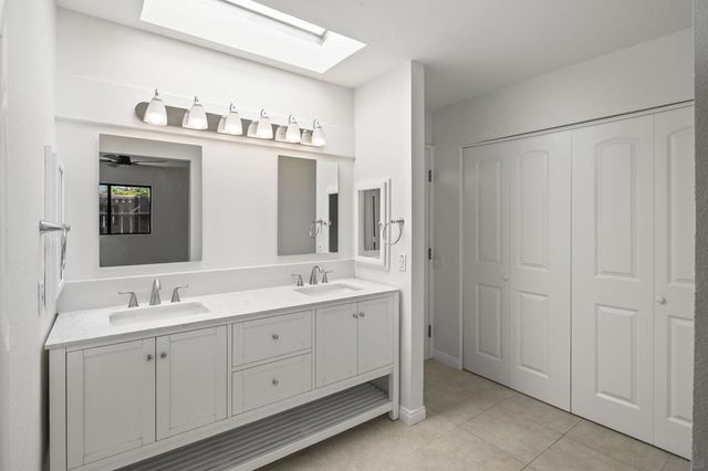 5164 Chateau Dr, San Diego, CA 92117