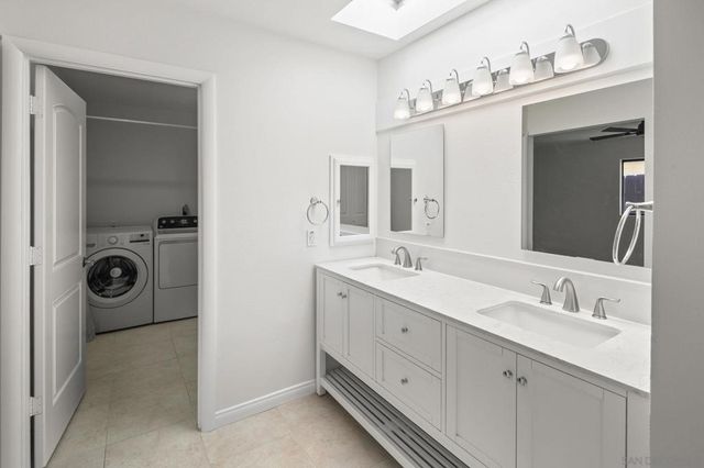 5164 Chateau Dr, San Diego, CA 92117
