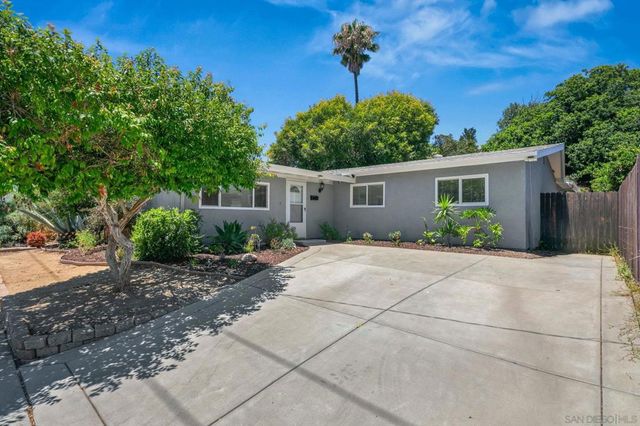 5164 Chateau Dr, San Diego, CA 92117