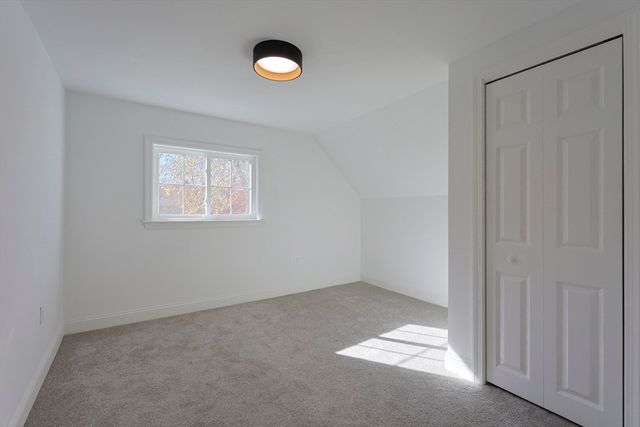 21 Irving St, Bellingham, MA 02019