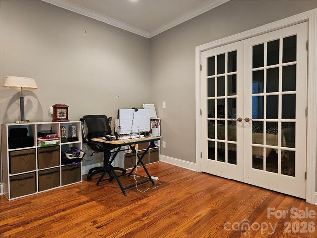 10703 MIDDLE ACRES Road, Charlotte, NC 28213