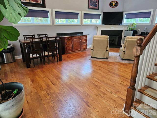 10703 MIDDLE ACRES Road, Charlotte, NC 28213