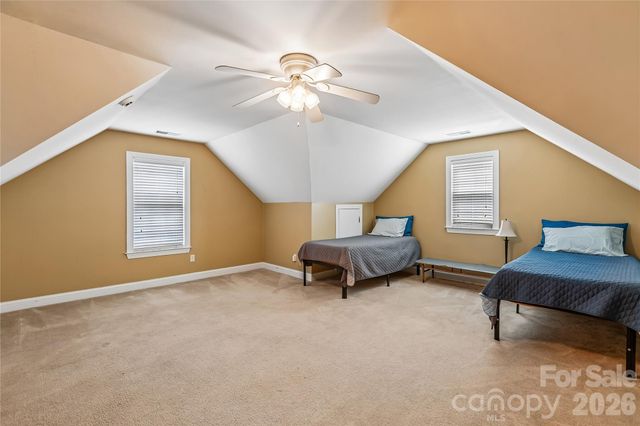 10703 MIDDLE ACRES Road, Charlotte, NC 28213