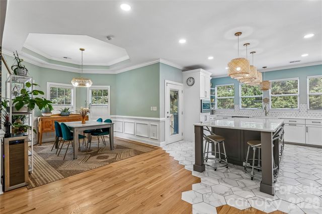 10703 MIDDLE ACRES Road, Charlotte, NC 28213