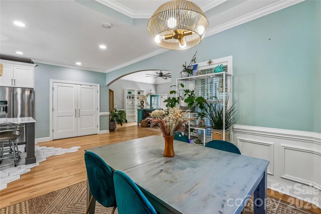 10703 MIDDLE ACRES Road, Charlotte, NC 28213