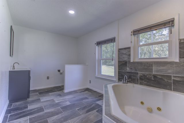 2300 Conveyor Drive, Burleson, TX 76028