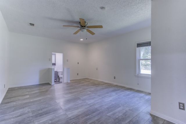 2300 Conveyor Drive, Burleson, TX 76028
