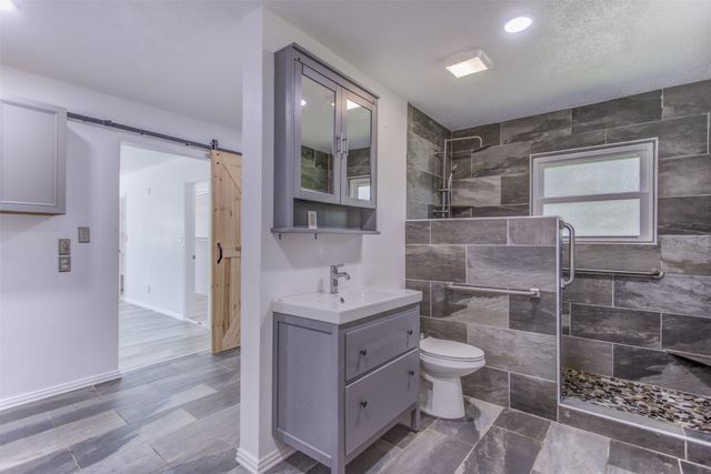2300 Conveyor Drive, Burleson, TX 76028