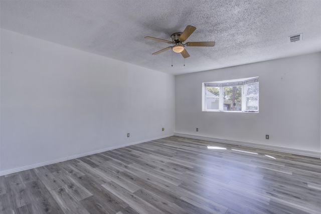 2300 Conveyor Drive, Burleson, TX 76028