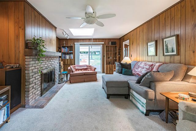 2056 DEVON Lane, Erie, PA 16509