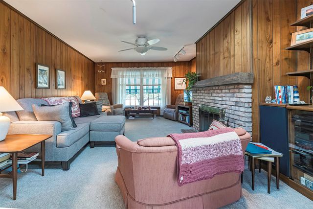 2056 DEVON Lane, Erie, PA 16509