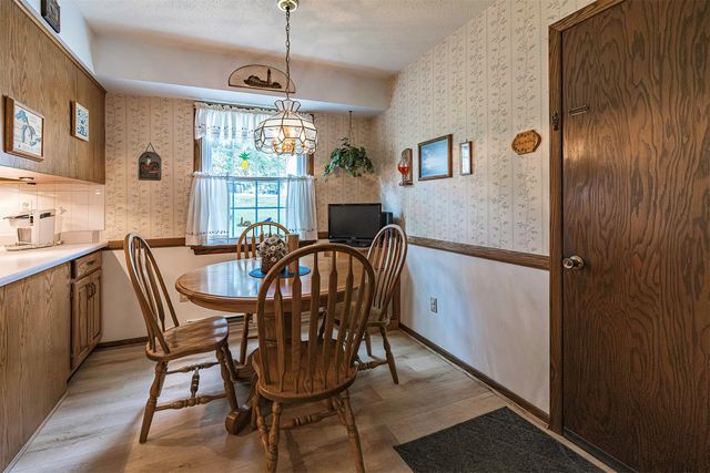 2056 DEVON Lane, Erie, PA 16509