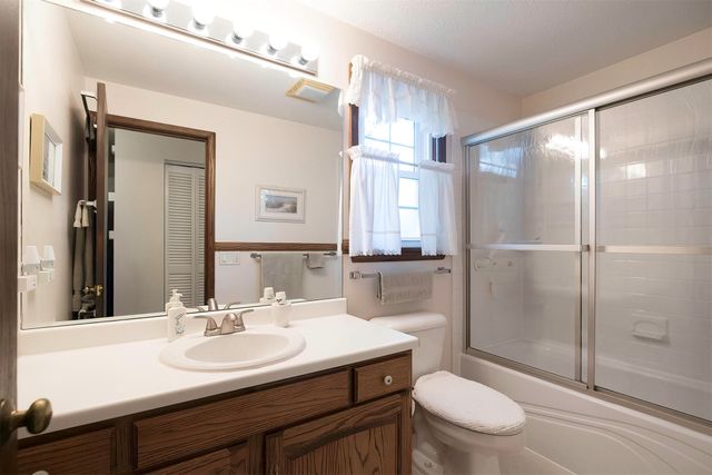 2056 DEVON Lane, Erie, PA 16509
