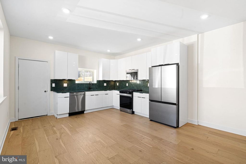 3643 RICHMOND ST, Philadelphia, PA 19134
