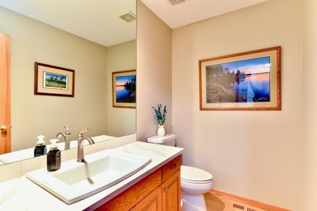 3711 Village Court, Woodbury, MN 55125