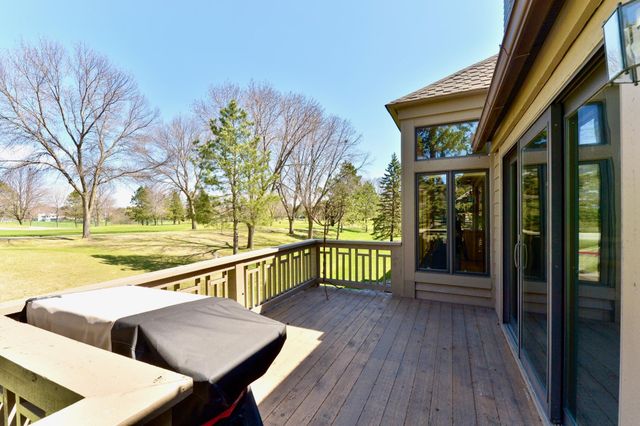 3711 Village Court, Woodbury, MN 55125