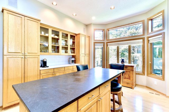 3711 Village Court, Woodbury, MN 55125