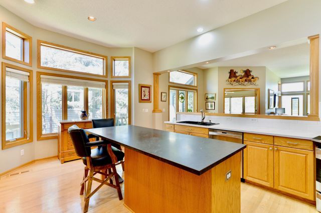 3711 Village Court, Woodbury, MN 55125