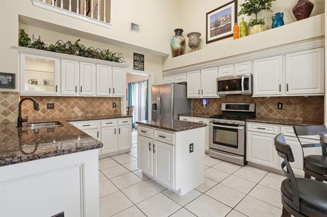 1303 Windleaf Drive, Shoreacres, TX 77571