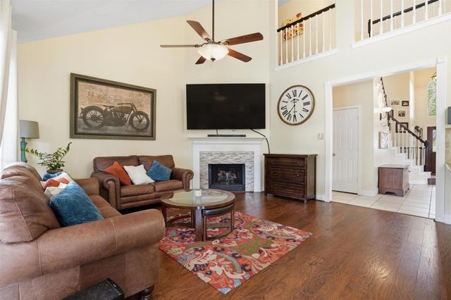 1303 Windleaf Drive, Shoreacres, TX 77571