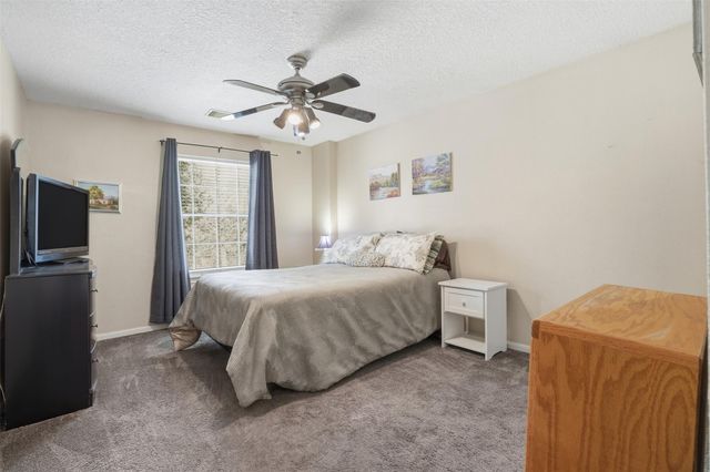 1303 Windleaf Drive, Shoreacres, TX 77571