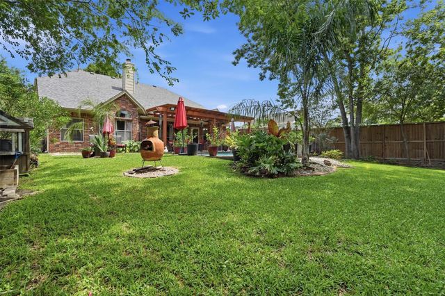 1303 Windleaf Drive, Shoreacres, TX 77571