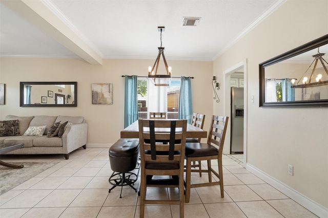 1303 Windleaf Drive, Shoreacres, TX 77571