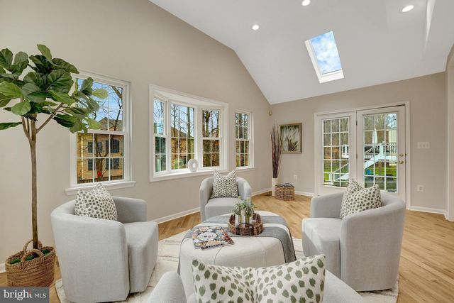 47425 RIVER CREST ST, Sterling, VA 20165