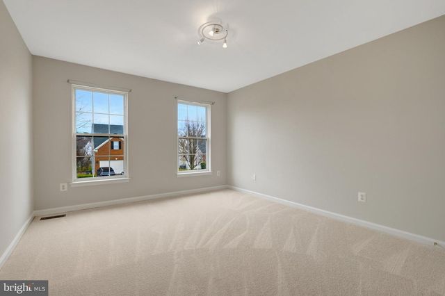 47425 RIVER CREST ST, Sterling, VA 20165