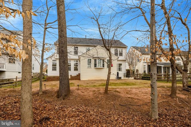 47425 RIVER CREST ST, Sterling, VA 20165