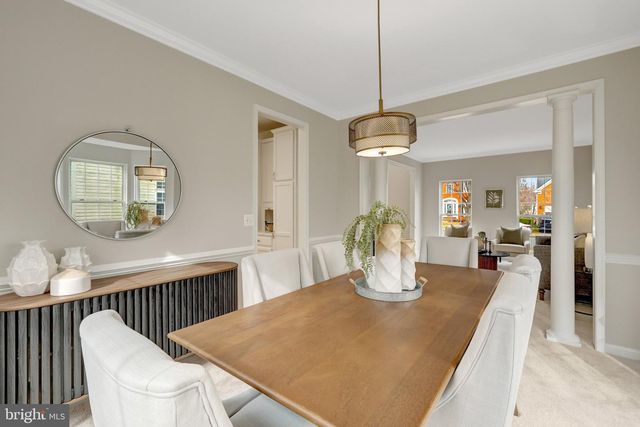 47425 RIVER CREST ST, Sterling, VA 20165