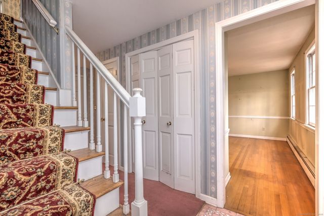 39 Holly Mar Hill Road, North Branford, CT 06472