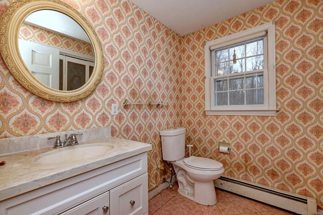 39 Holly Mar Hill Road, North Branford, CT 06472