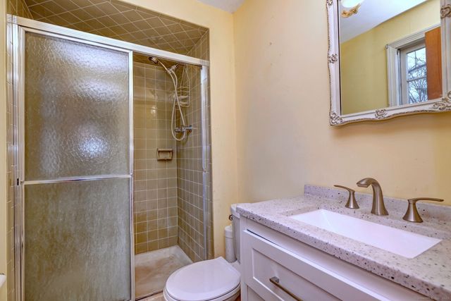 39 Holly Mar Hill Road, North Branford, CT 06472