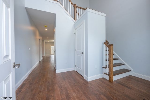 10 Greenhut Ave, Randolph Twp., NJ 07869