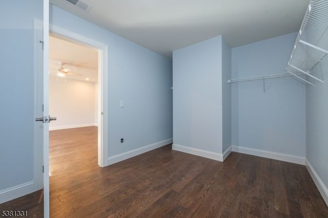 10 Greenhut Ave, Randolph Twp., NJ 07869